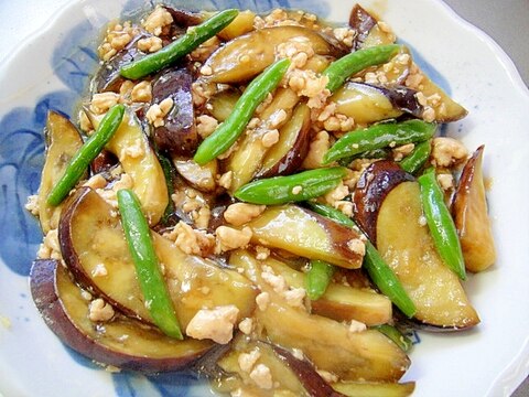 茄子とインゲンのそぼろ炒め煮